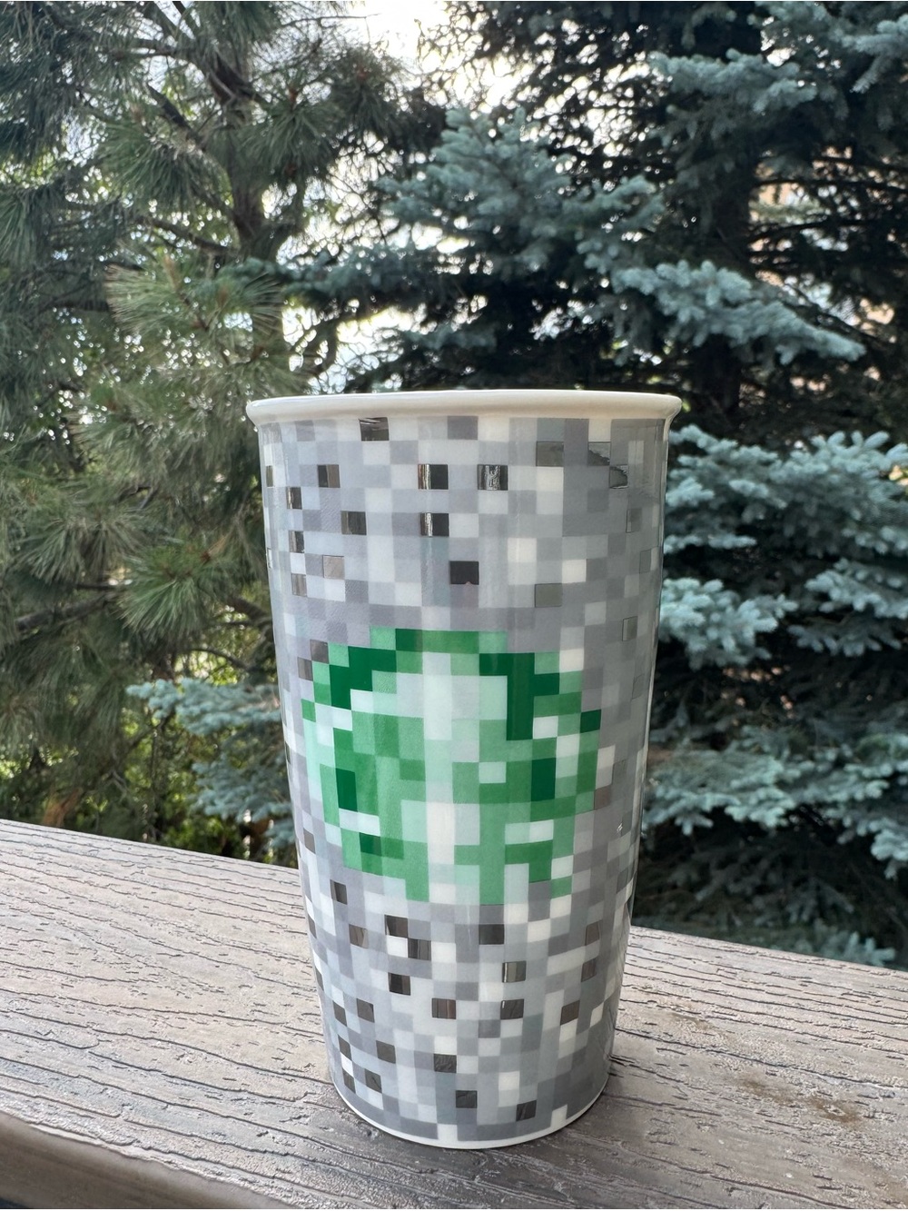 Limited edition 2012 Minecraft Rodarte+Starbucks Ceramic  Pixel Tumbler